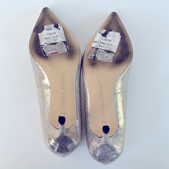 Ivanka Trump Silver Metallic Pumps - Picture 6 of 8